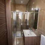 Large 3-bedroom With Terrace Is-Swieqi